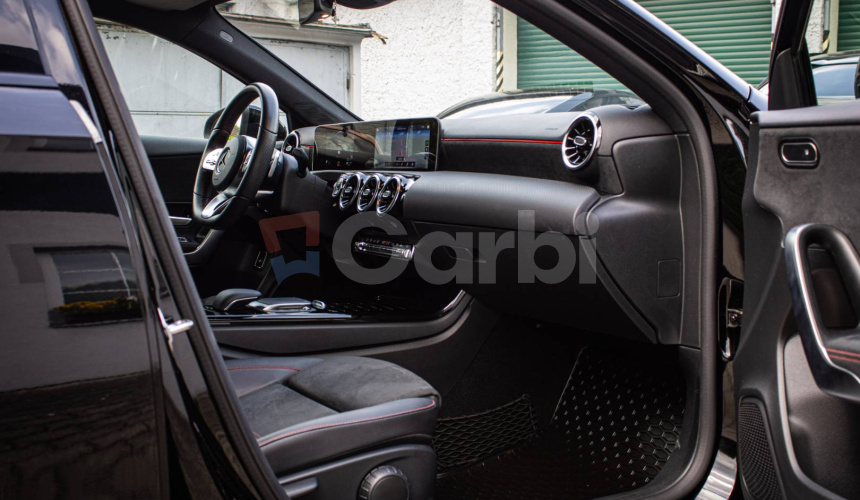 Mercedes-Benz A trieda 250 e AMG v záruke, MBUX, 1. Majiteľ, Slovenské, Garážované, DPH
