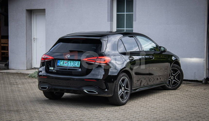 Mercedes-Benz A trieda 250 e AMG v záruke, MBUX, 1. Majiteľ, Slovenské, Garážované, DPH