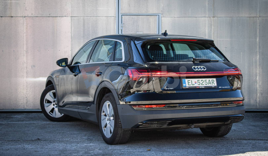 Audi E-tron 55 quattro Basis