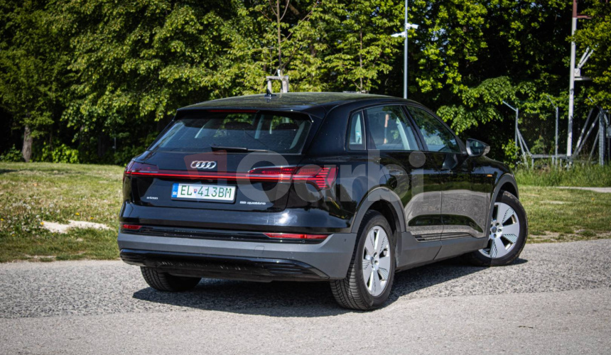 Audi E-tron 55 300kW, v záruke, Vzduchový podvozok, dojazd až 500km