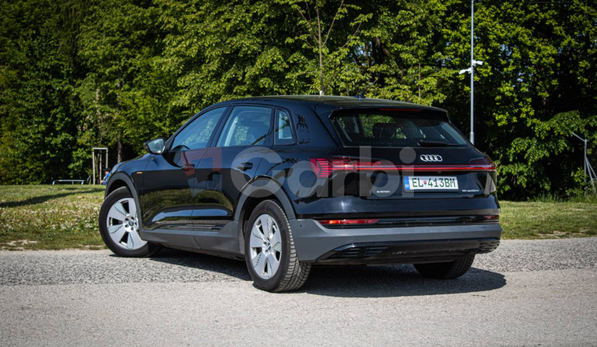 Audi E-tron 55 300kW, v záruke, Vzduchový podvozok, dojazd až 500km