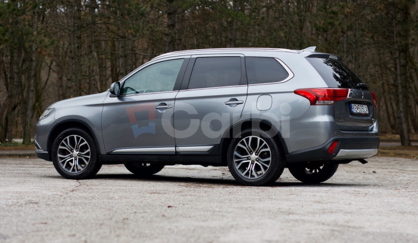 Mitsubishi Outlander 2,2 DI-D Instyle 7 miestna verzia