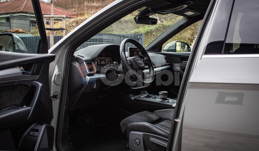 Audi Q5 50 TFSIe Sline Quattro PHEV, Vzduch, B&O sound, Záruka, nelakované, el. ťažné