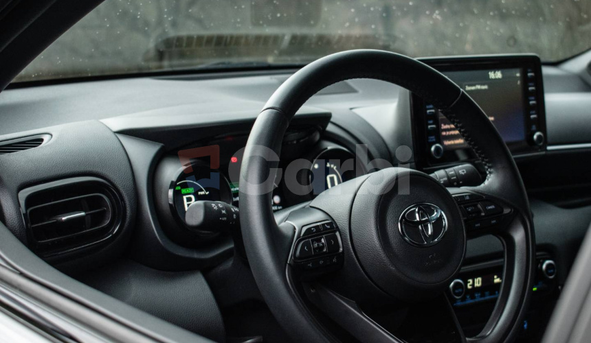 Toyota Yaris 1.5CVT Hybrid Selection Style