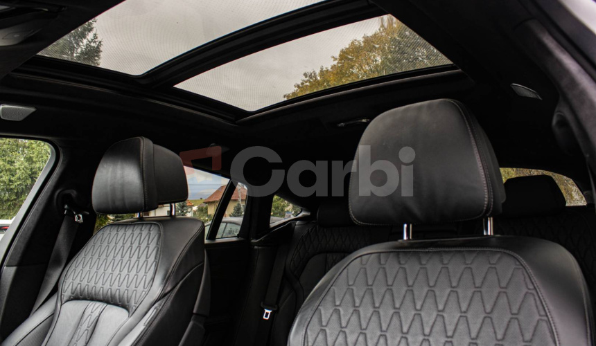 BMW X6 M50i soft close, first class packet, iconic glow, natáčanie zadnej nápravy