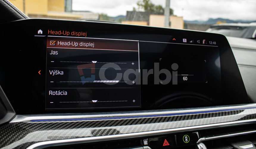 BMW X6 M50i soft close, first class packet, iconic glow, natáčanie zadnej nápravy