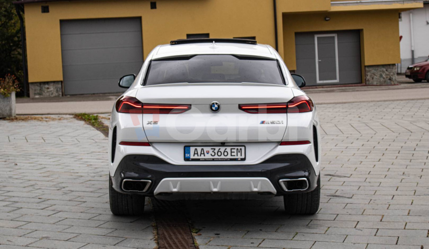 BMW X6 M50i soft close, first class packet, iconic glow, natáčanie zadnej nápravy