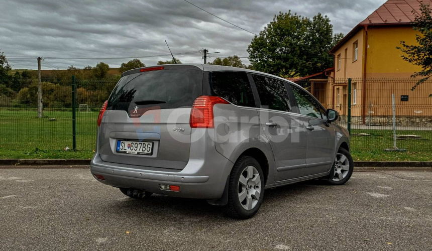 Peugeot 5008 1.6L HDi FAP Allure