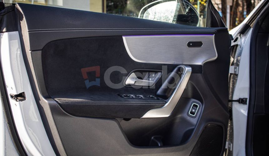 Mercedes-Benz CLA Shooting Brake 250e SB AMG, Burmester, Ambient, Servis grátis, Slovenské