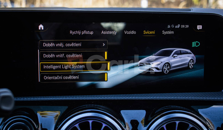 Mercedes-Benz CLA Shooting Brake 250e SB AMG, Burmester, Ambient, Servis grátis, Slovenské