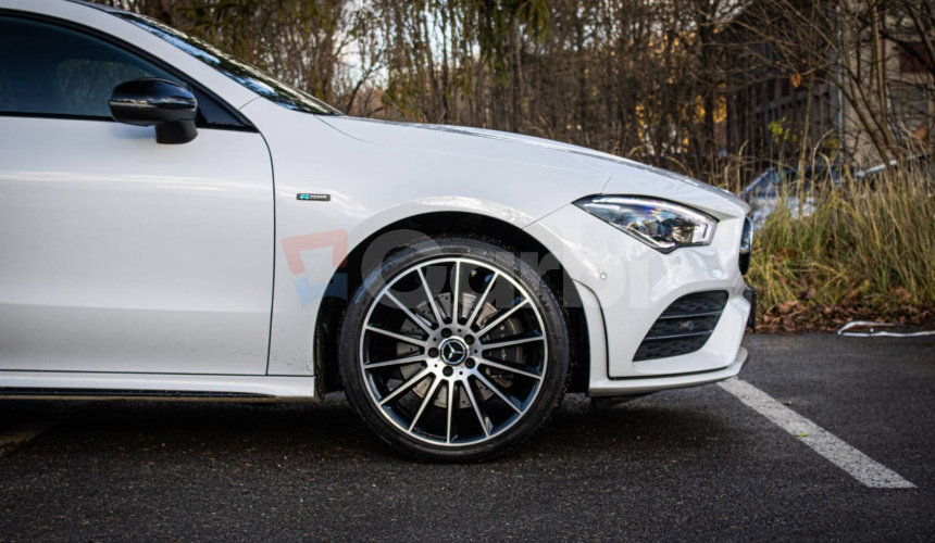 Mercedes-Benz CLA Shooting Brake 250e SB AMG, Burmester, Ambient, Servis grátis, Slovenské