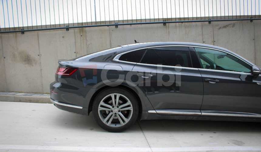 Volkswagen Arteon 2.0 TSI BMT R-Line DSG