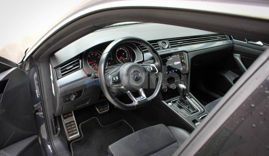 Volkswagen Arteon 2.0 TSI BMT R-Line DSG