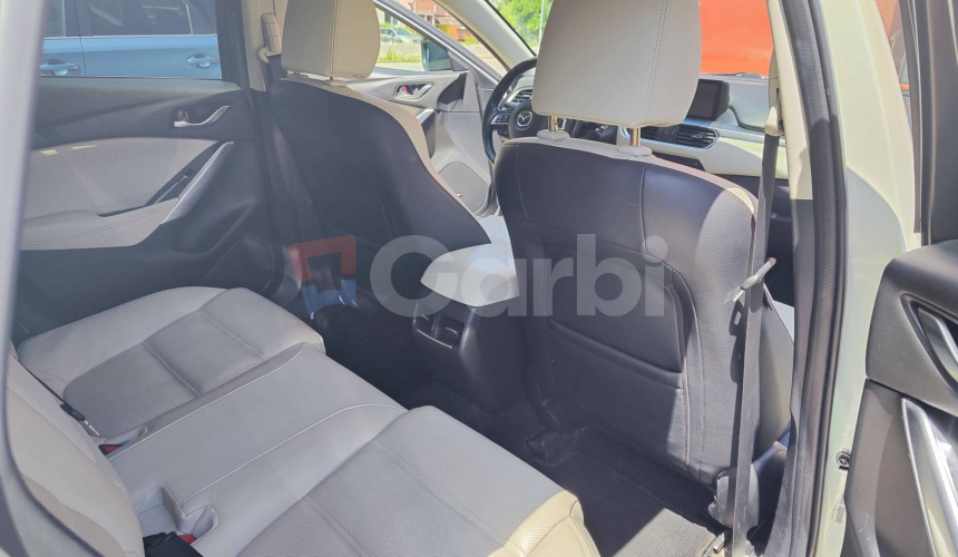 Mazda 6 Combi (Wagon) 6 2.2 Skyactiv-D Revolution TOP AWD