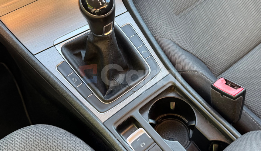 Volkswagen Golf 1.6 TDi 66kW MT/5