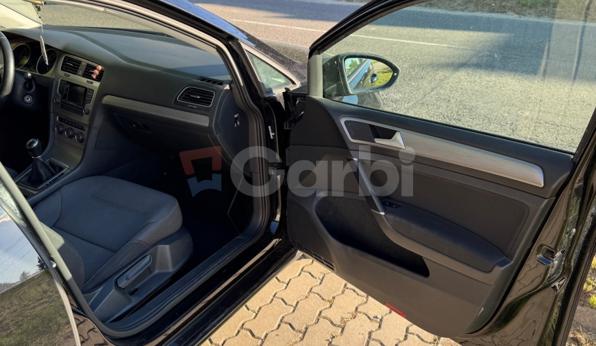 Volkswagen Golf 1.6 TDi 66kW MT/5