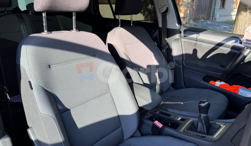 Volkswagen Golf 1.6 TDi 66kW MT/5