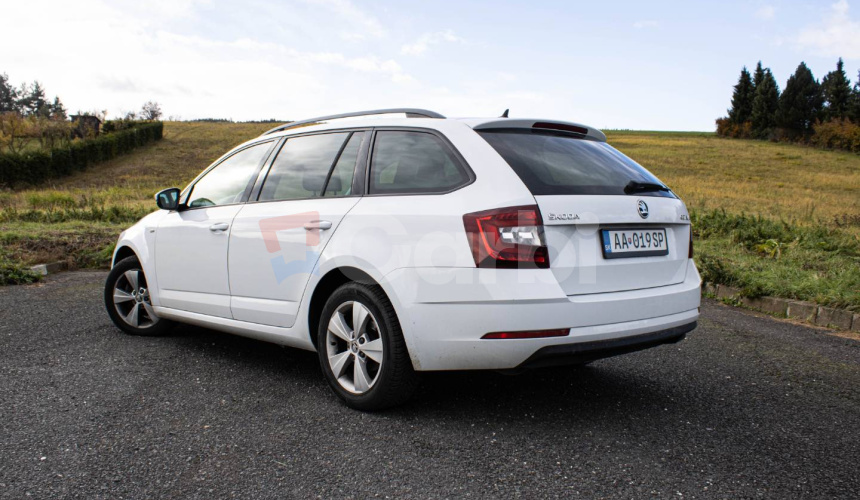 Škoda Octavia Combi 2.0 TDI Ambition DSG