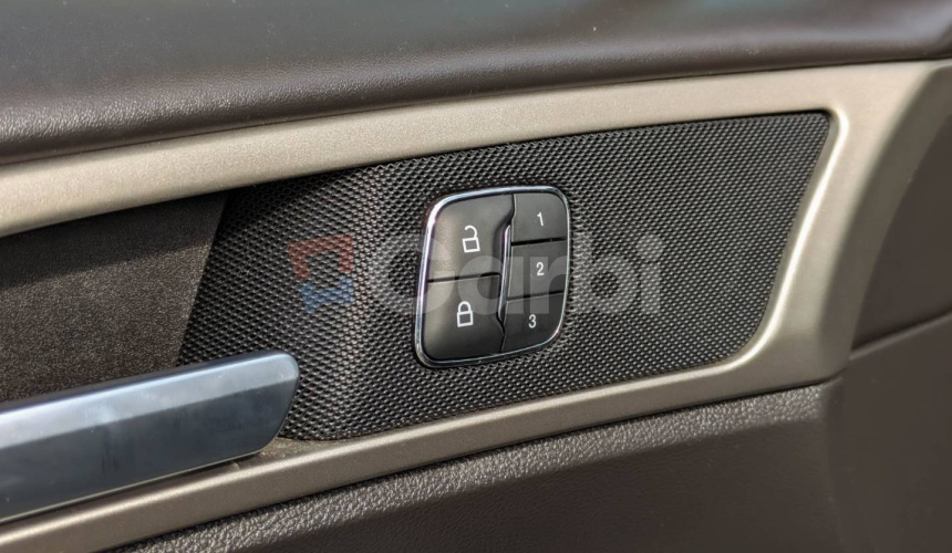 Ford Mondeo 2.0 Hybrid Vignale eCVT, 138kW, A/T