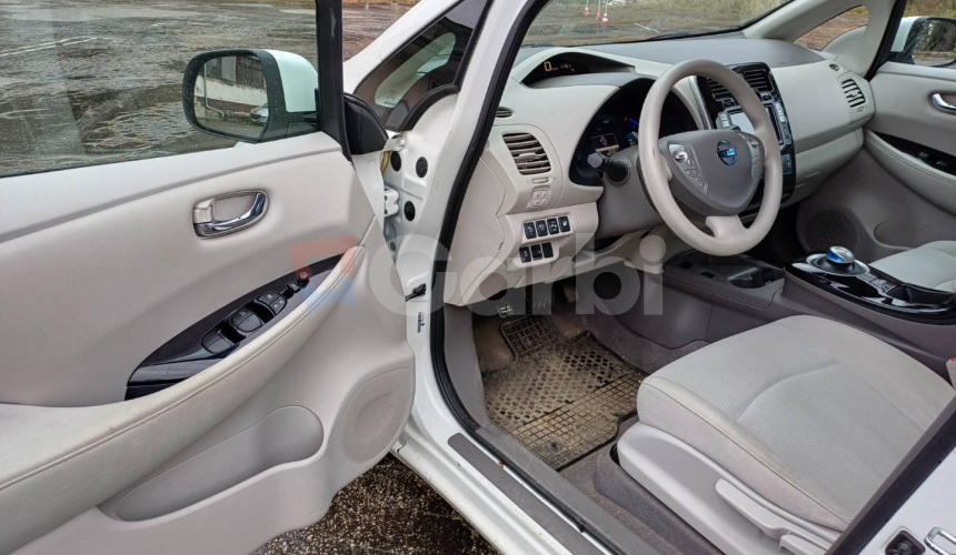 Nissan Leaf Acenta 24