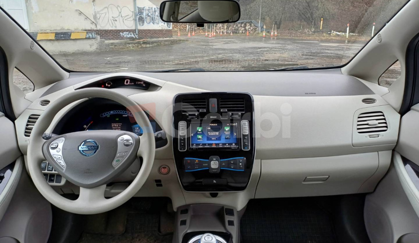 Nissan Leaf Acenta 24