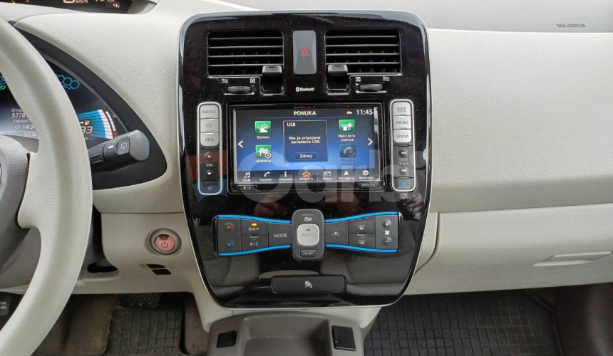Nissan Leaf Acenta 24