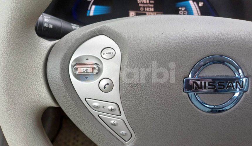 Nissan Leaf Acenta 24