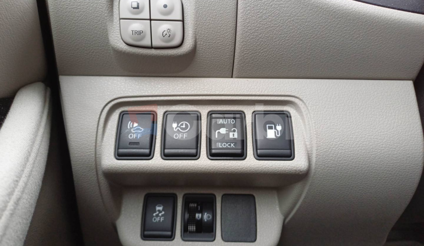 Nissan Leaf Acenta 24