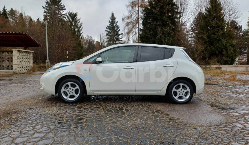 Nissan Leaf Acenta 24