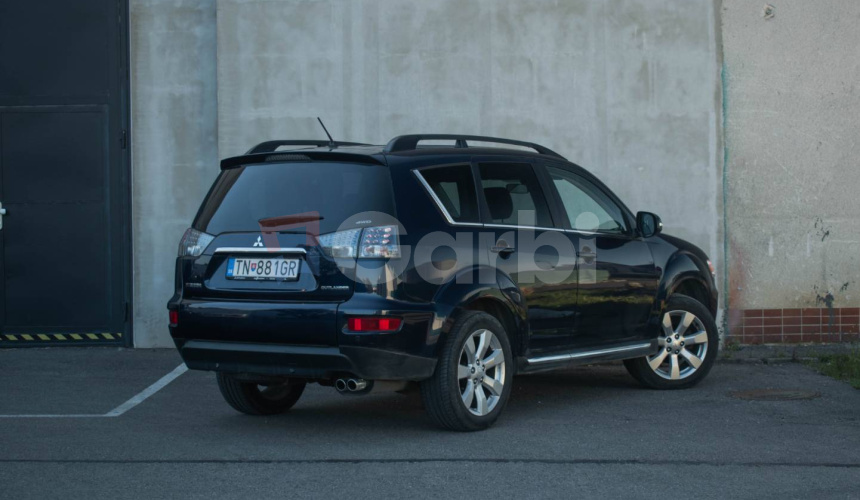 Mitsubishi Outlander 2.2 DI-D TC-SST Intense+