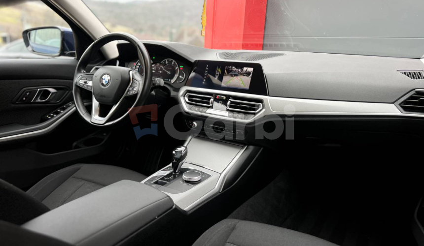 BMW Rad 3 Touring 320d A/T