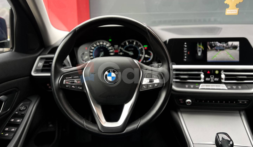 BMW Rad 3 Touring 320d A/T