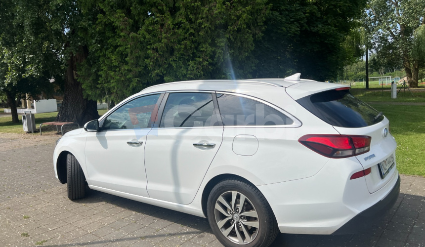 Hyundai i30 i 30