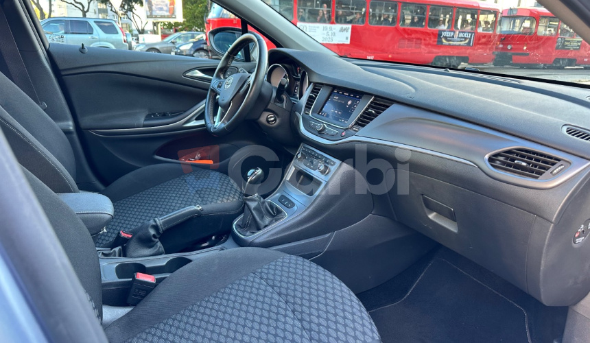 Opel Astra 1.2 Turbo 130k Elegance
