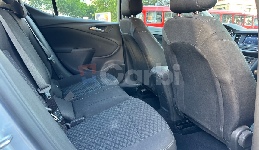 Opel Astra 1.2 Turbo 130k Elegance