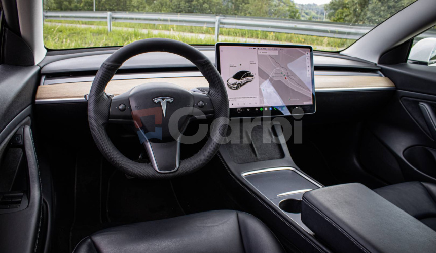 Tesla Model 3 Long Range Refresh 86% SOH, Matrix LED, Tepelko, odpočet DPH