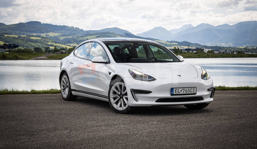 Tesla Model 3 Long Range Refresh 86% SOH, Matrix LED, Tepelko, odpočet DPH