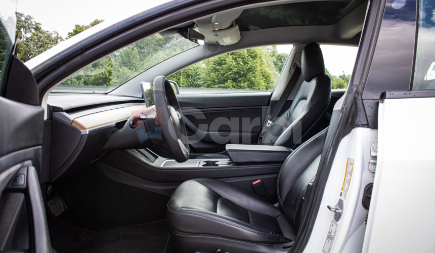 Tesla Model 3 Long Range Refresh SOH 86%, Matrix LED, Tepelko, odpočet DPH