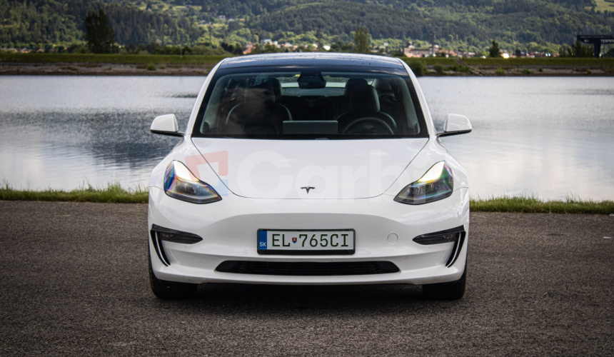 Tesla Model 3 Long Range Refresh SOH 86%, Matrix LED, Tepelko, odpočet DPH