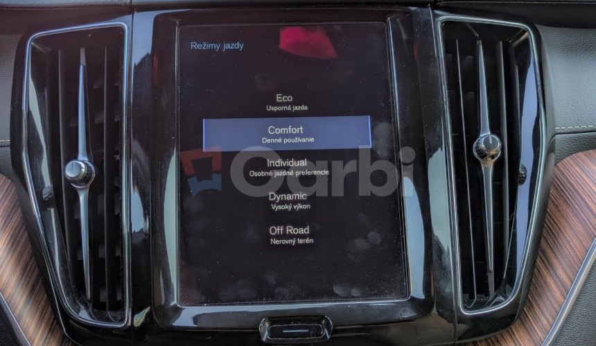 Volvo XC60 B4 Inscription AWD A/T