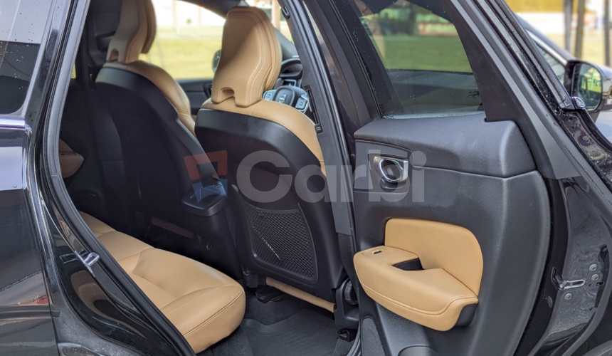 Volvo XC60 B4 Inscription AWD A/T