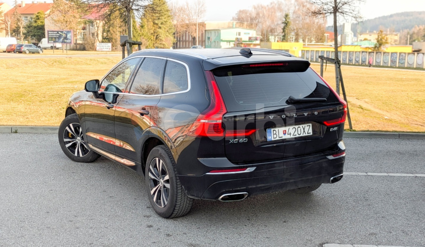 Volvo XC60 B4 Inscription AWD A/T