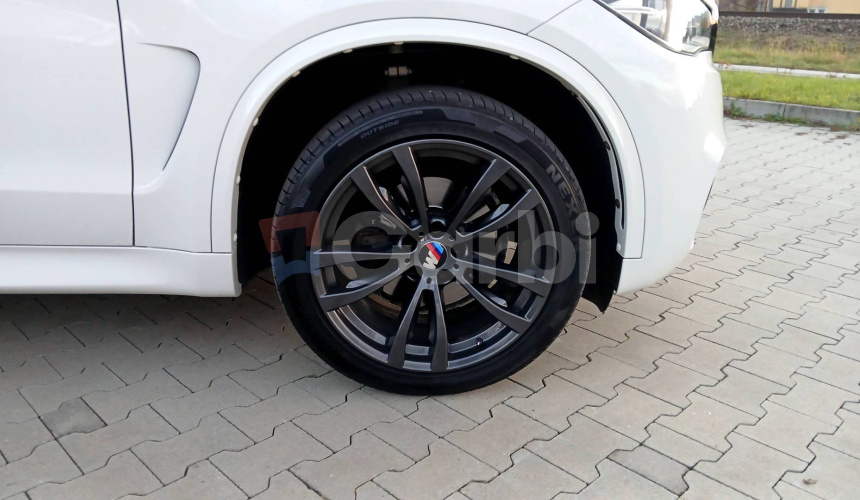 BMW X5 xDrive30d A/T