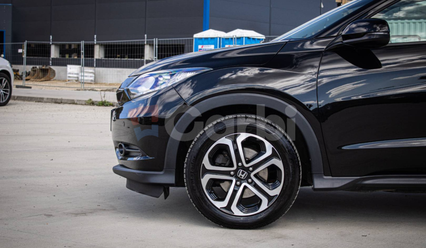 Honda HR-V 1.5 i-VTEC Executive CVT, 1. Majiteľ, Slovenské, Nelakované, V záruke