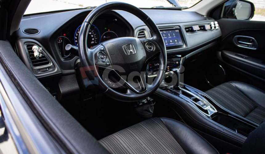 Honda HR-V 1.5 i-VTEC Executive CVT, 1. Majiteľ, Slovenské, Nelakované, V záruke