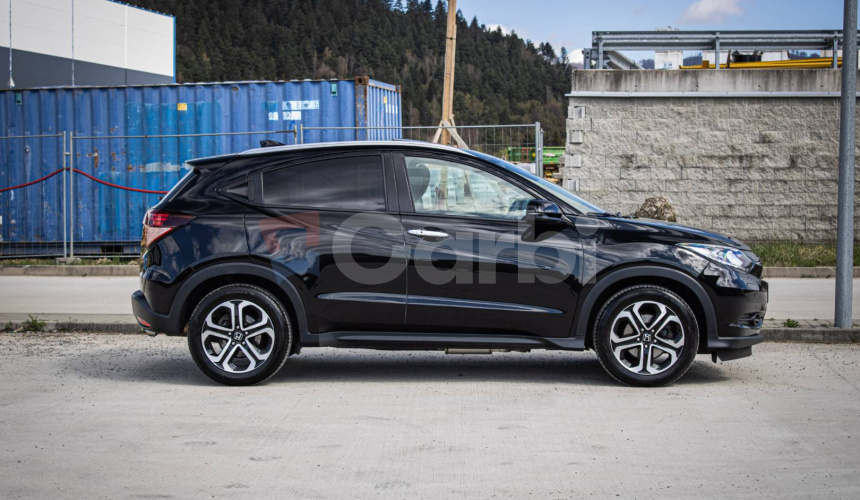 Honda HR-V 1.5 i-VTEC Executive CVT, 1. Majiteľ, Slovenské, Nelakované, V záruke