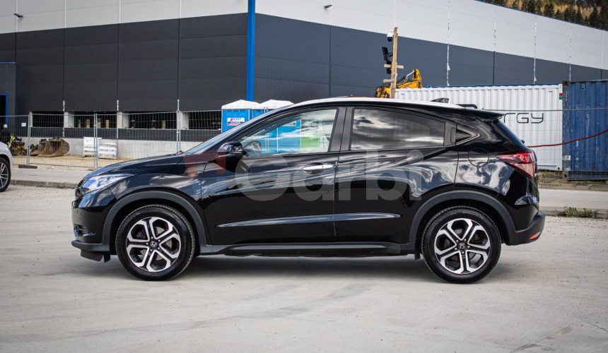 Honda HR-V 1.5 i-VTEC Executive CVT, 1. Majiteľ, Slovenské, Nelakované, V záruke
