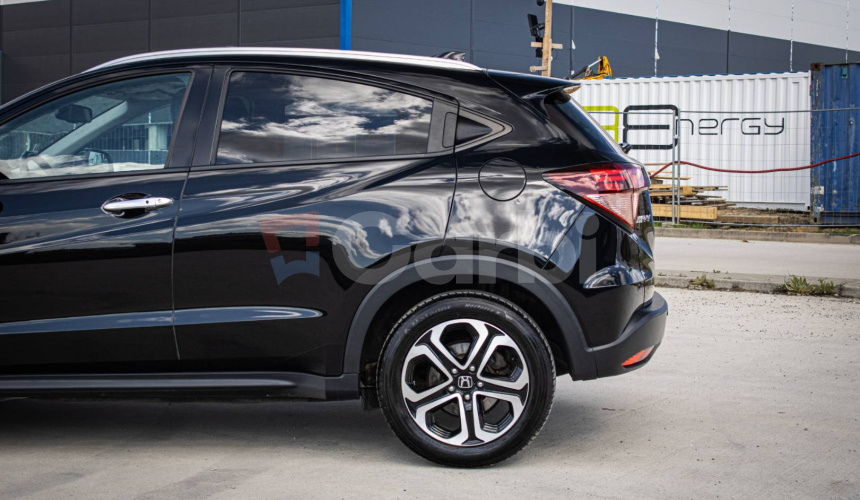 Honda HR-V 1.5 i-VTEC Executive CVT, 1. Majiteľ, Slovenské, Nelakované, V záruke