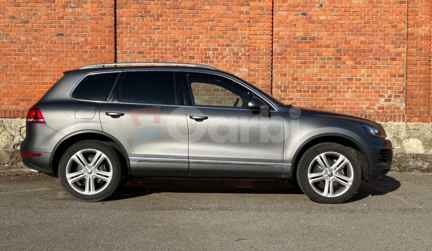 Volkswagen Touareg V6