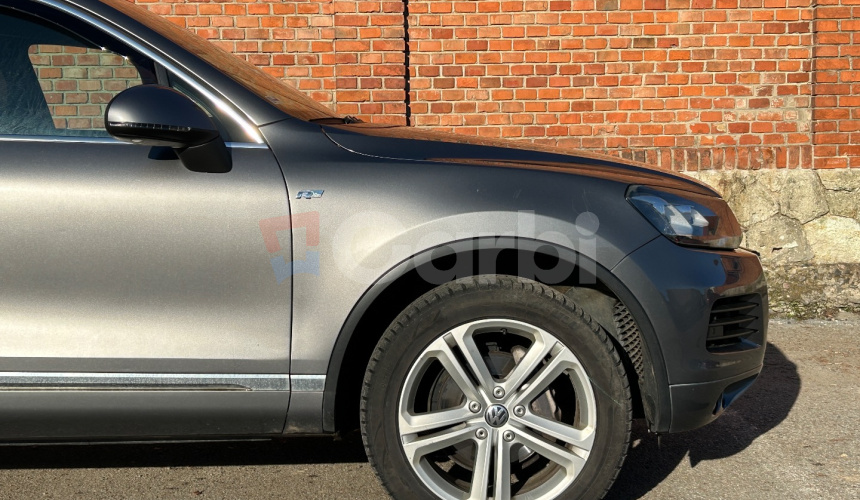 Volkswagen Touareg V6